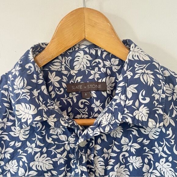 Slate & Stone Blue White Floral Pattern Short Sleeve Cotton Button Down Shirt - Picture 4 of 6